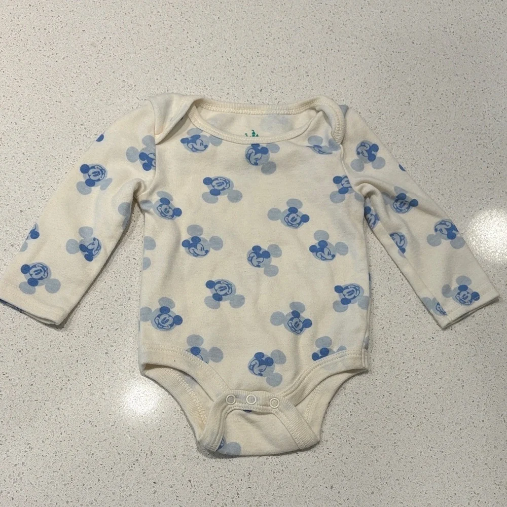Disney Newborn Bundle - 4 Pieces